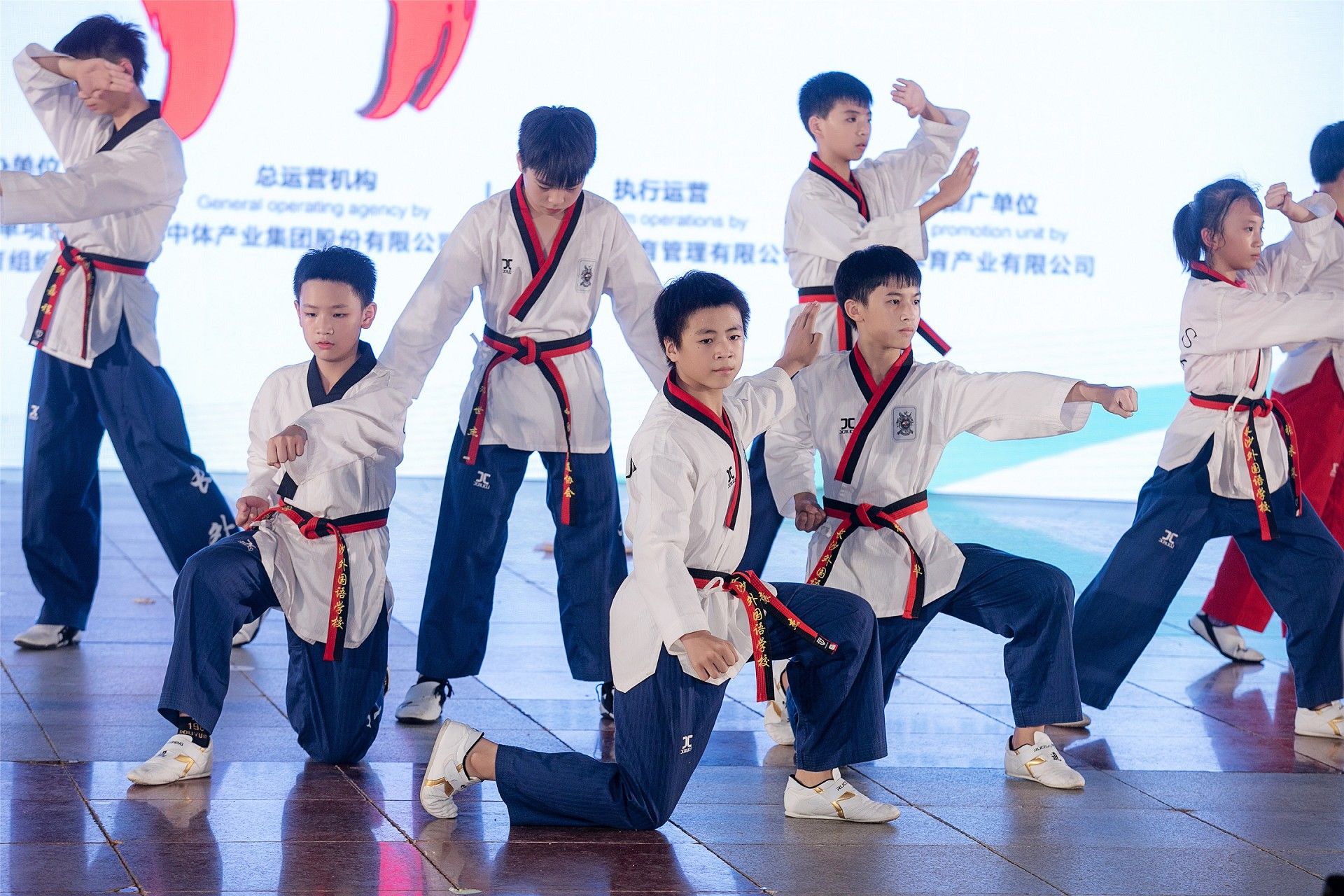 湖南hb火博管理有限公司