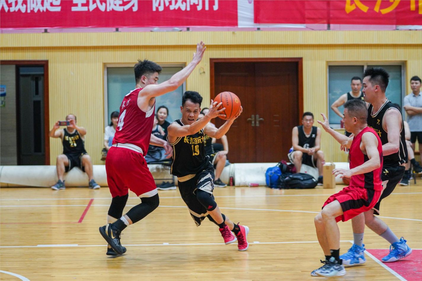 湖南hb火博管理有限公司